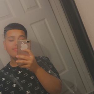 Meet your Posher, Christian